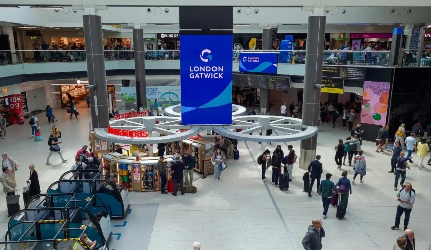 luxury-chauffeur-service-in-london-for-gatwick-airport-transfers