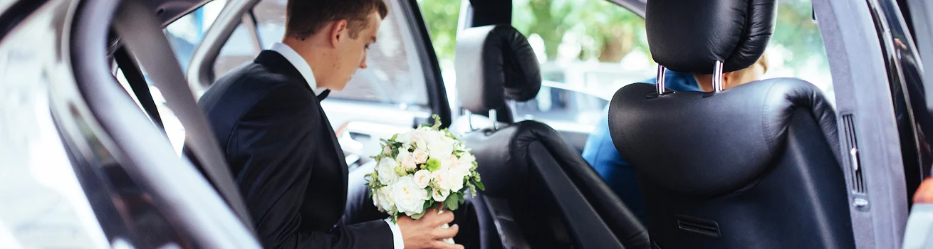 top-tips-for-choosing-the-best-chauffeur-service-for-your-wedding2