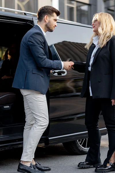 Mercedes Minibus Chauffeur Hire