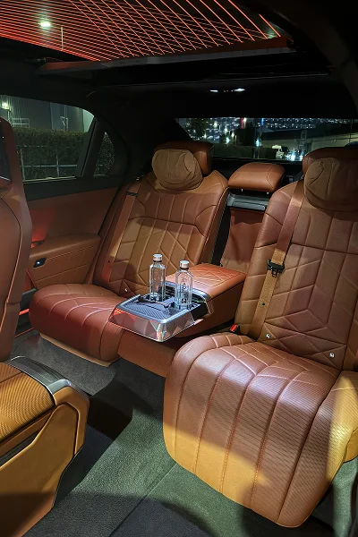 Mercedes V-Class Chauffeur Hire